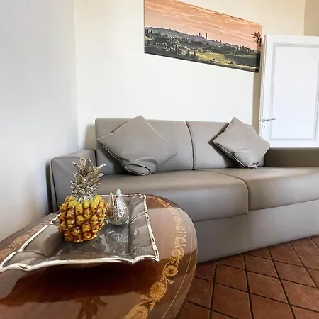 Mimosa Apartment