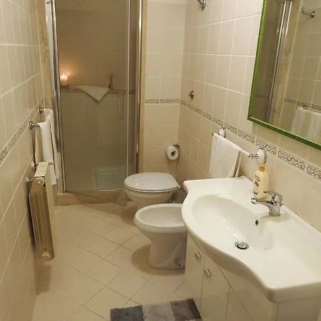 Mimosa Apartment